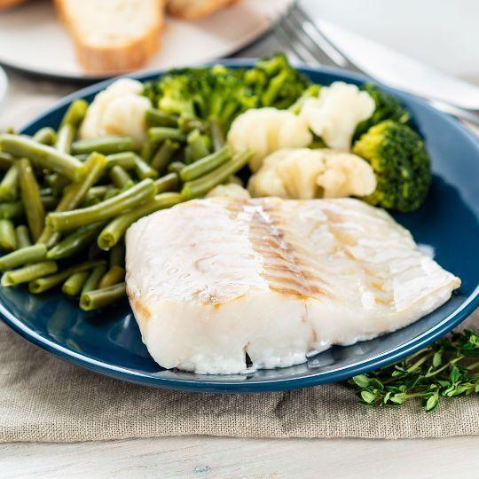 Cod la Cuptor cu Fasole Verde, Broccoli și Conopidă