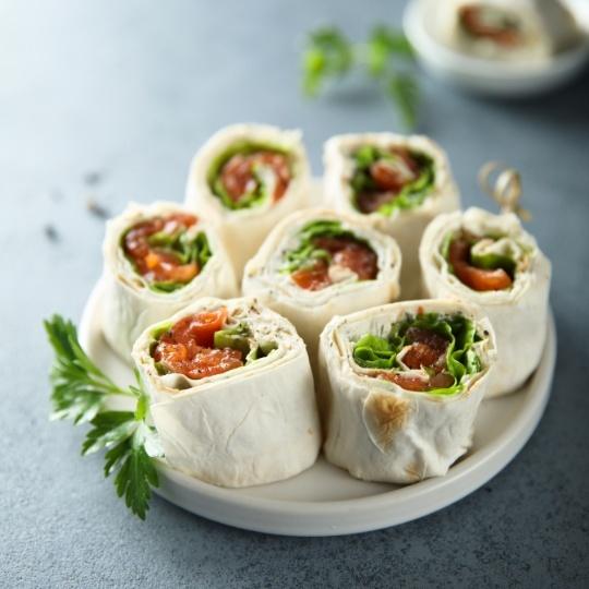 Wrap cu somon și cremă de brânză